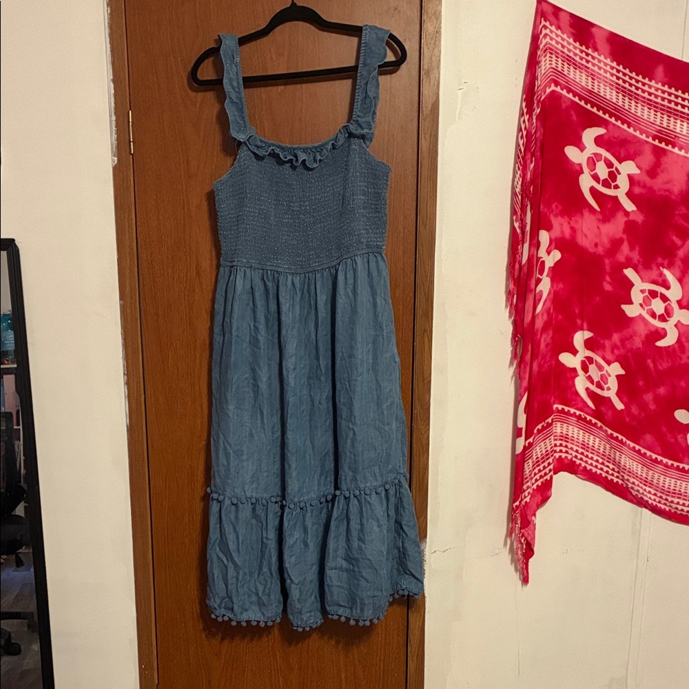 Crown & Ivy Blue Ruffled Dress with pockets